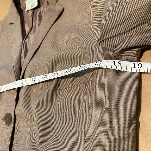 AKRIS Punto Brown New w/o tags Blazer with Button Closure 10 - Picture 14 of 16